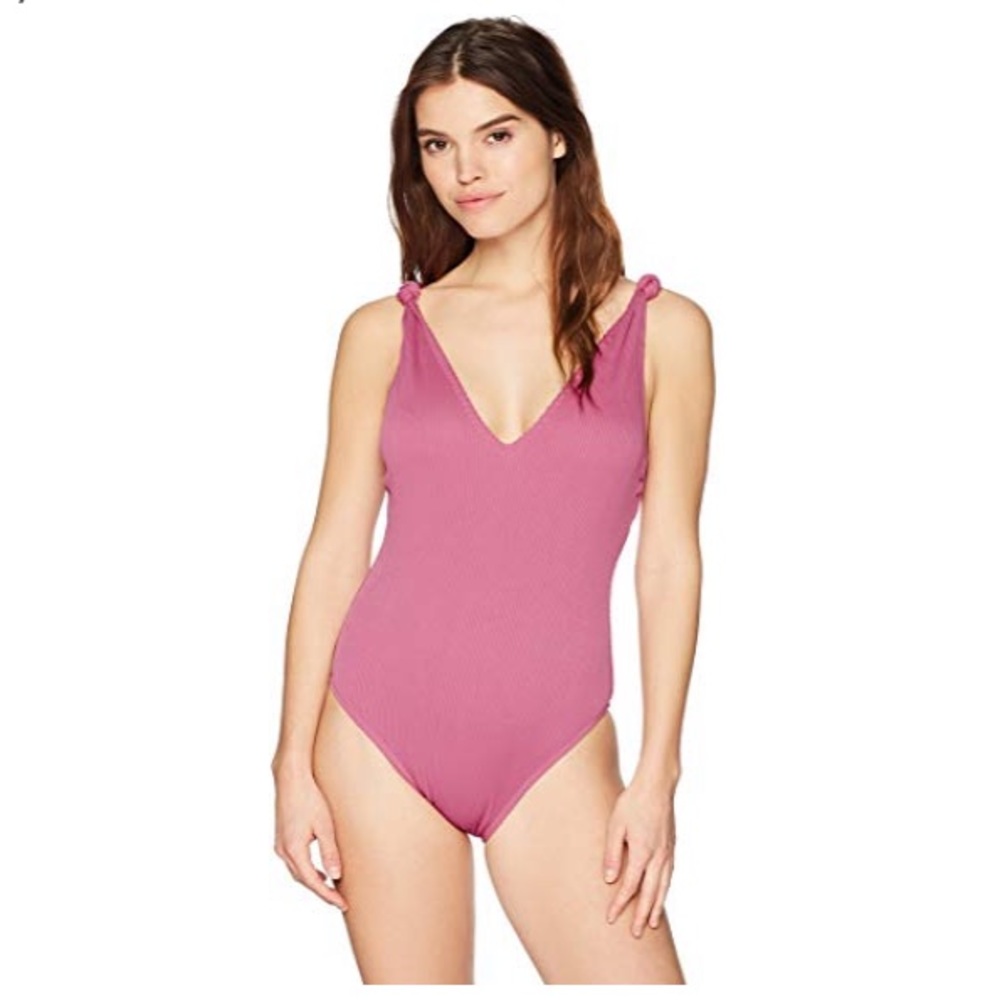 Mae swimsuit one pc🦋🦋🏊‍♀️🦋
